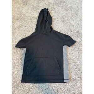 All in motion 4/5 black hooded tee